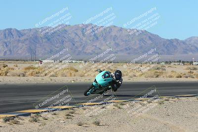 media/Jan-10-2025-CVMA Friday Practice (Fri) [[489e0da257]]/Group 4 and Trackday/Session 2 (Turn 4 Inside)/